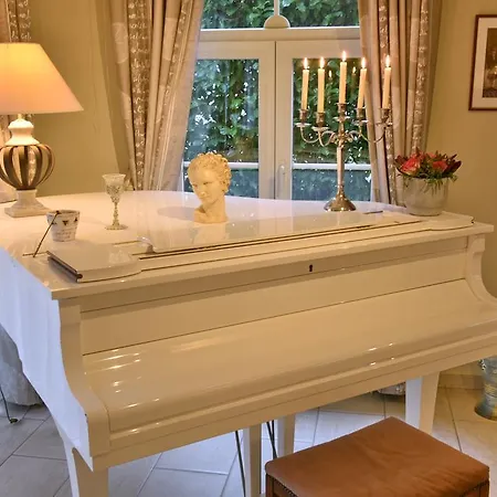 Bed and breakfast B&B Charming Escape Steenokkerzeel